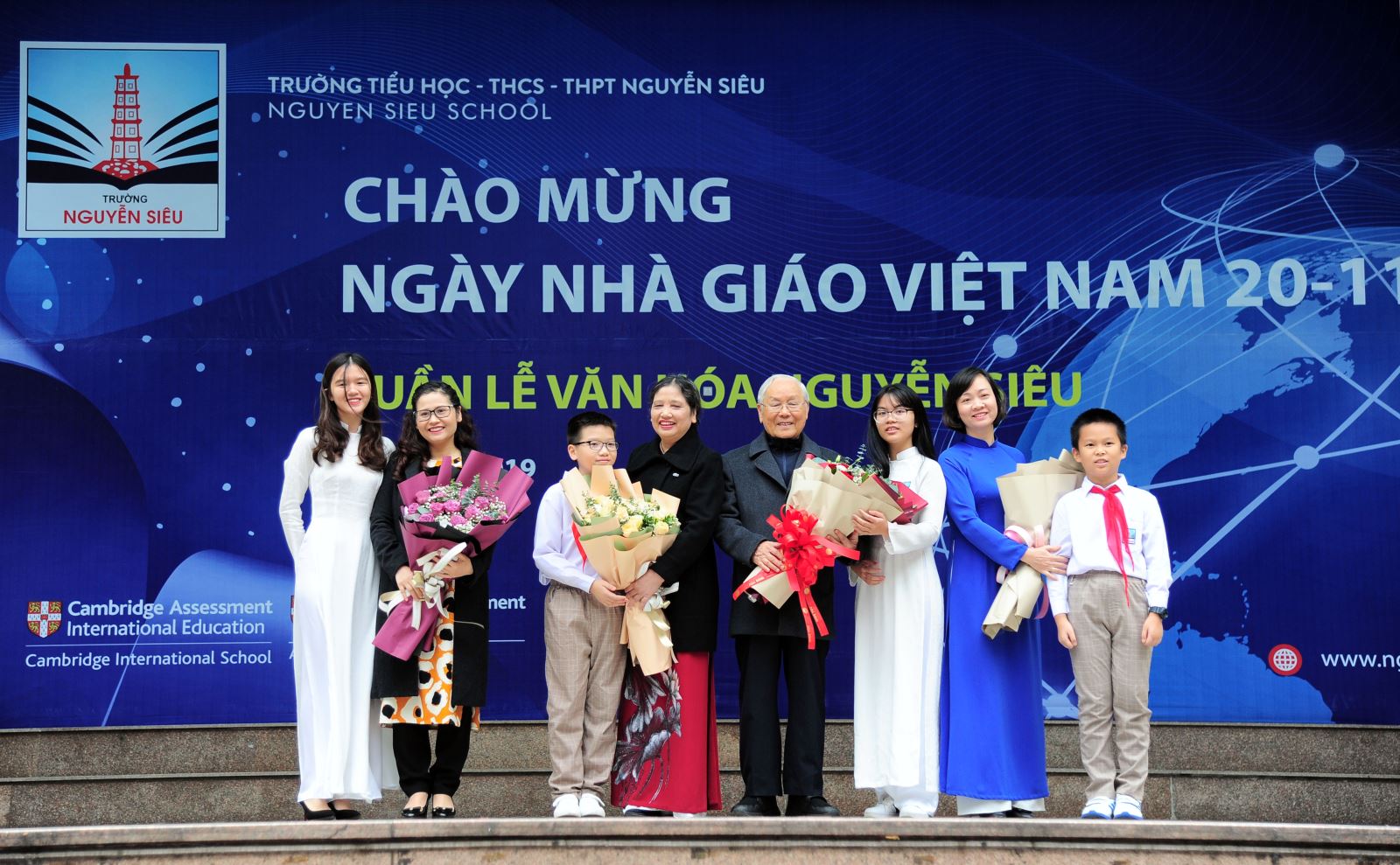 Cảm xúc tháng Mười một