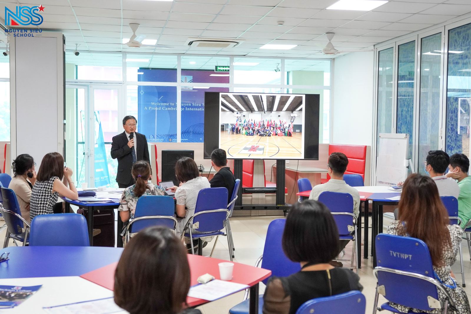 Du học hè Nguyễn Siêu - Macleans College, tại sao không?