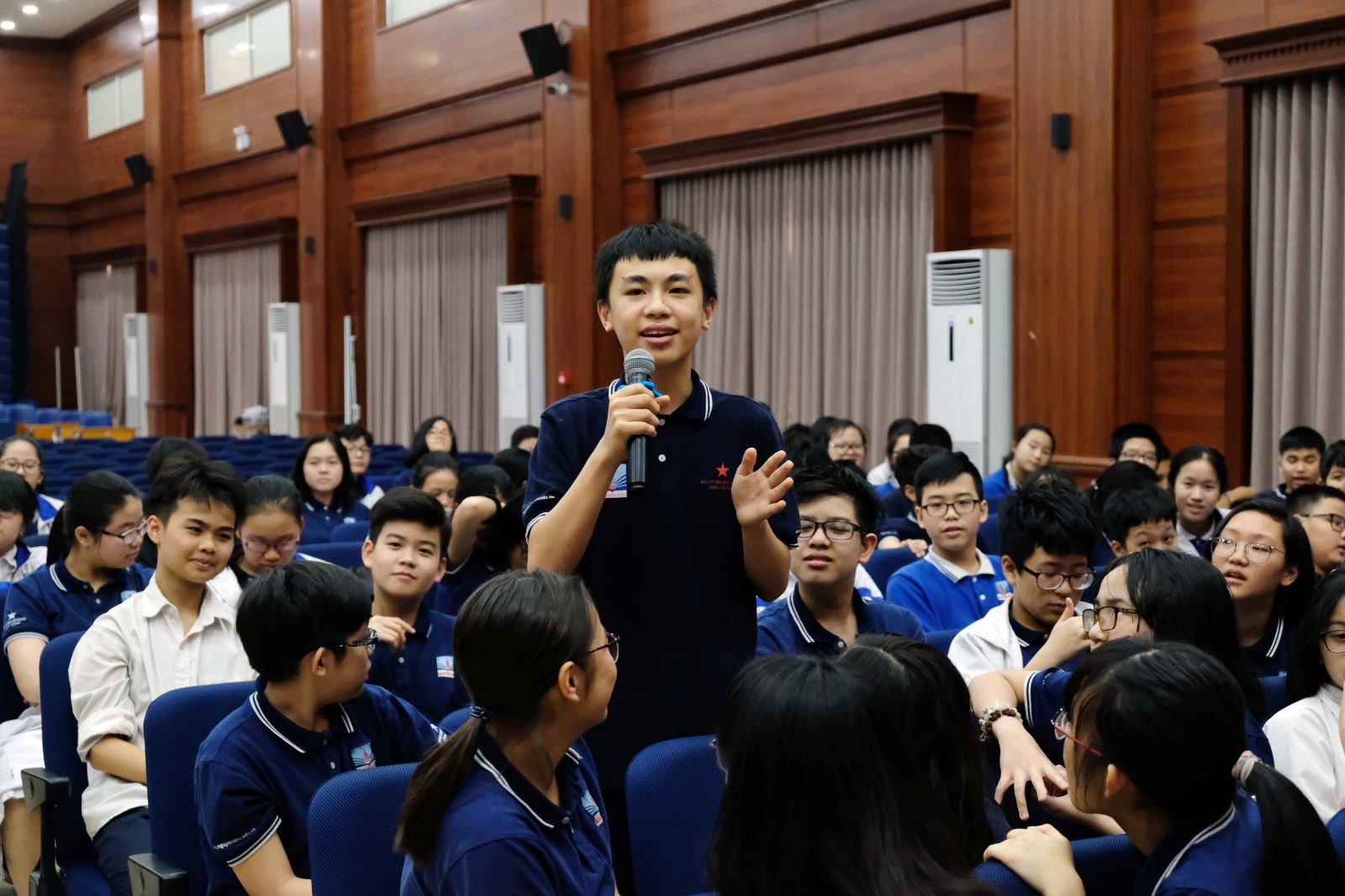 Xây dựng tình bạn đẹp, nói không với bạo lực học đường