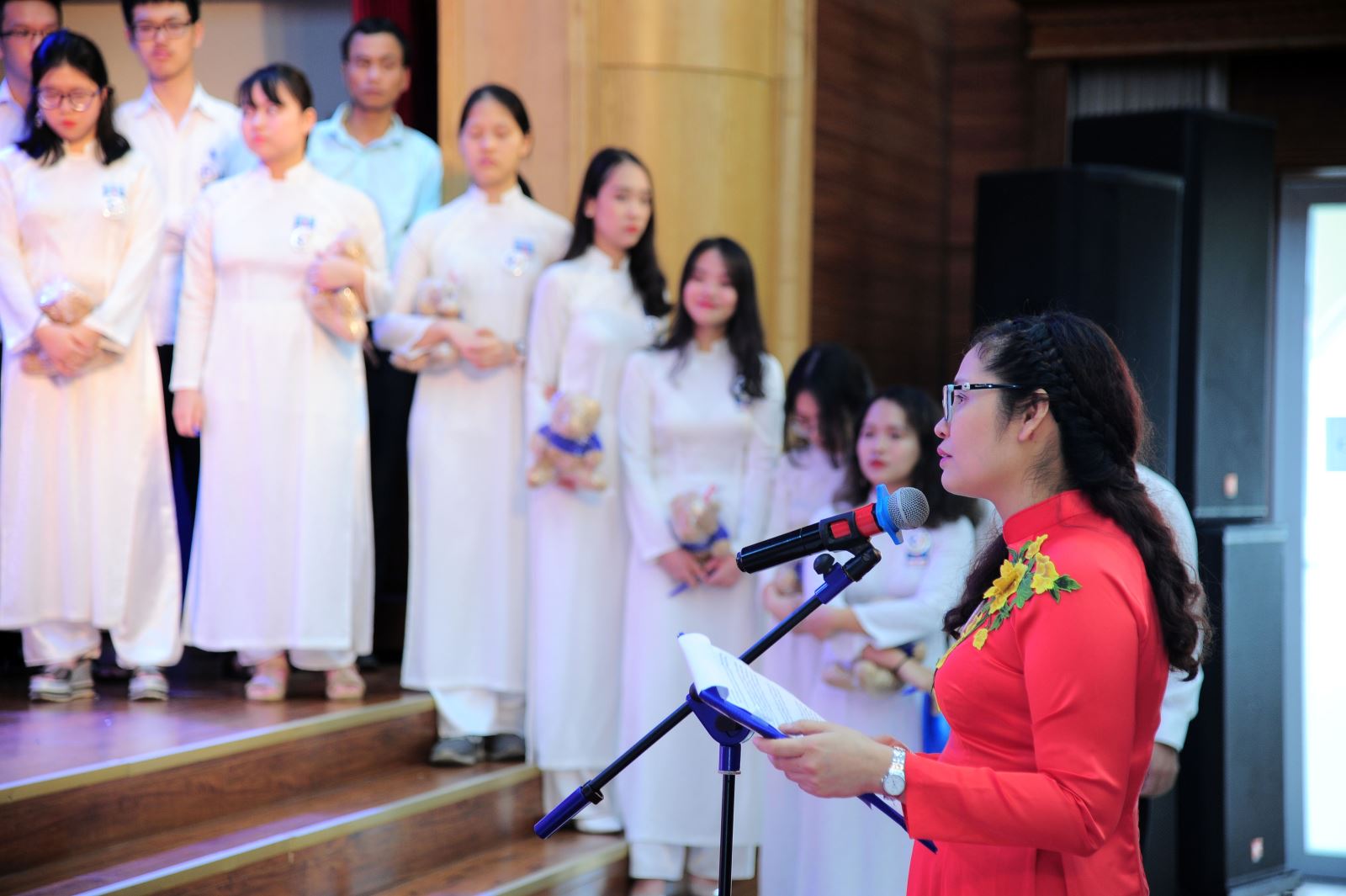 "109 dấu vân tay là 109 tấm chân tình gửi lại thày cô"